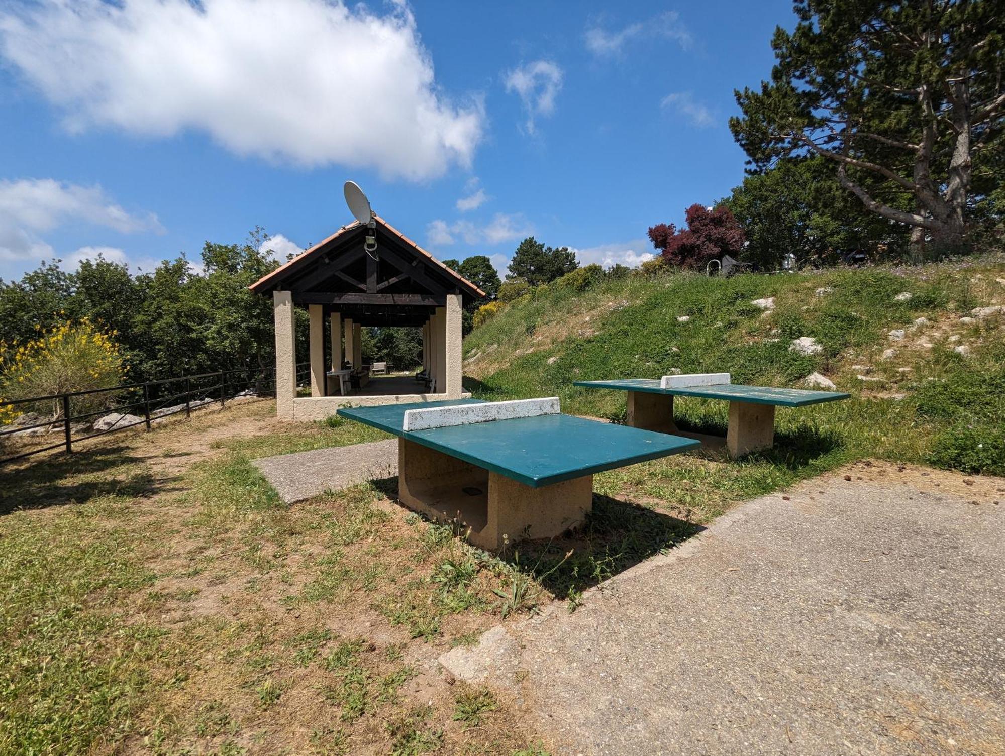 Evasion Au Calme - Maison Cosy Avec Piscine Et Tennis Saint-Vallier-de-Thiey Exteriér fotografie